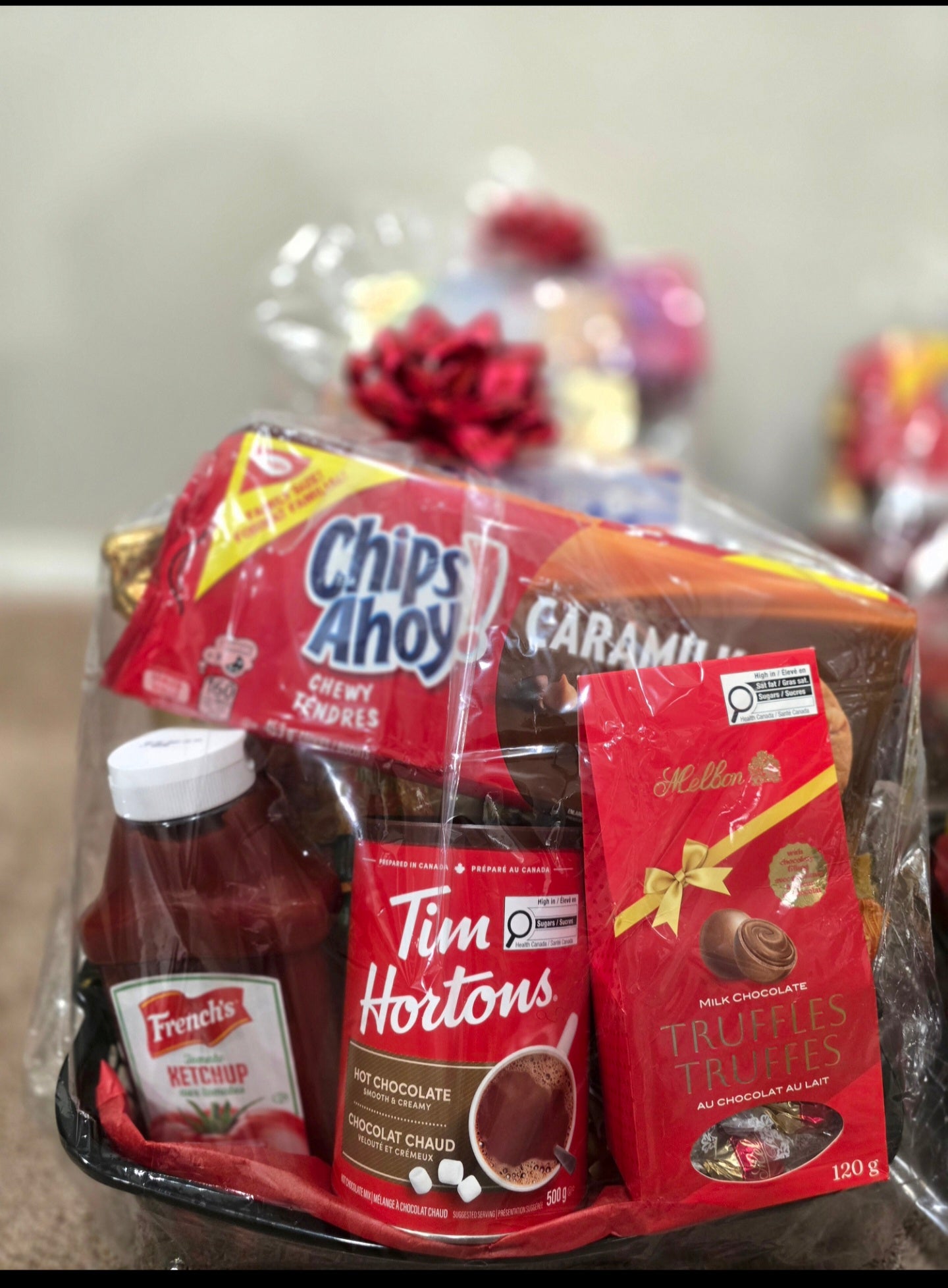 Holiday Gift Basket - Festive, Thoughtful & Ready to Delight 🎁✨