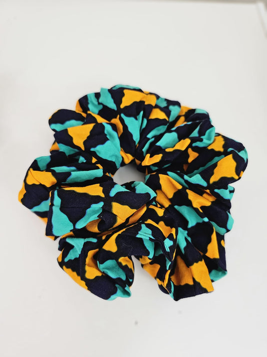 African Print Cotton Scrunchies – Stylish, Gentle & Handmade Hair Accessory (L)